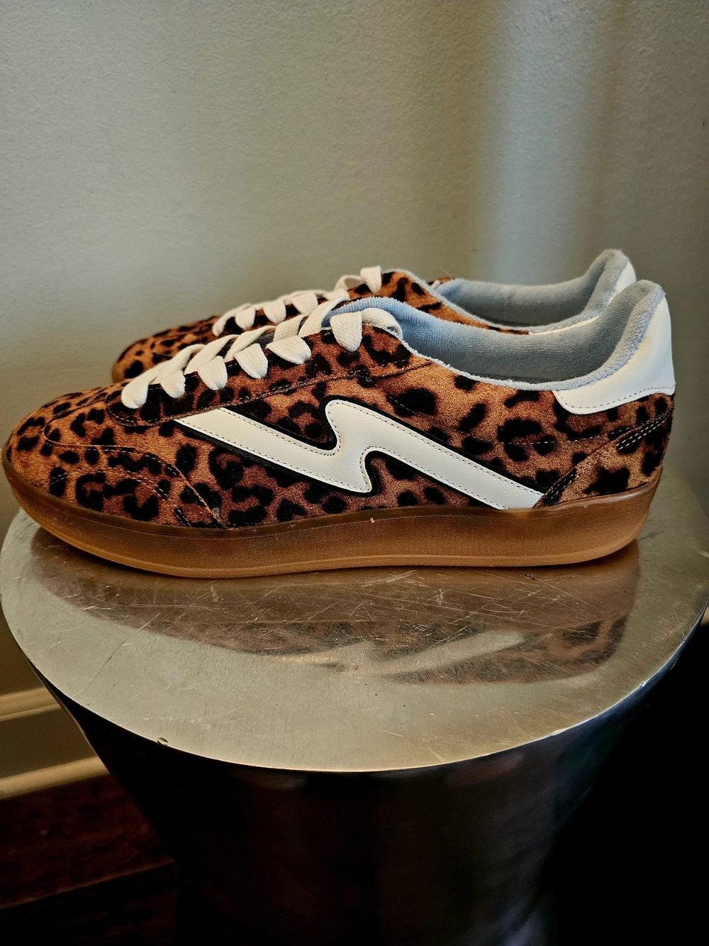 Madden Girl Giia Leopard Print Sneakers Size 10 NWT